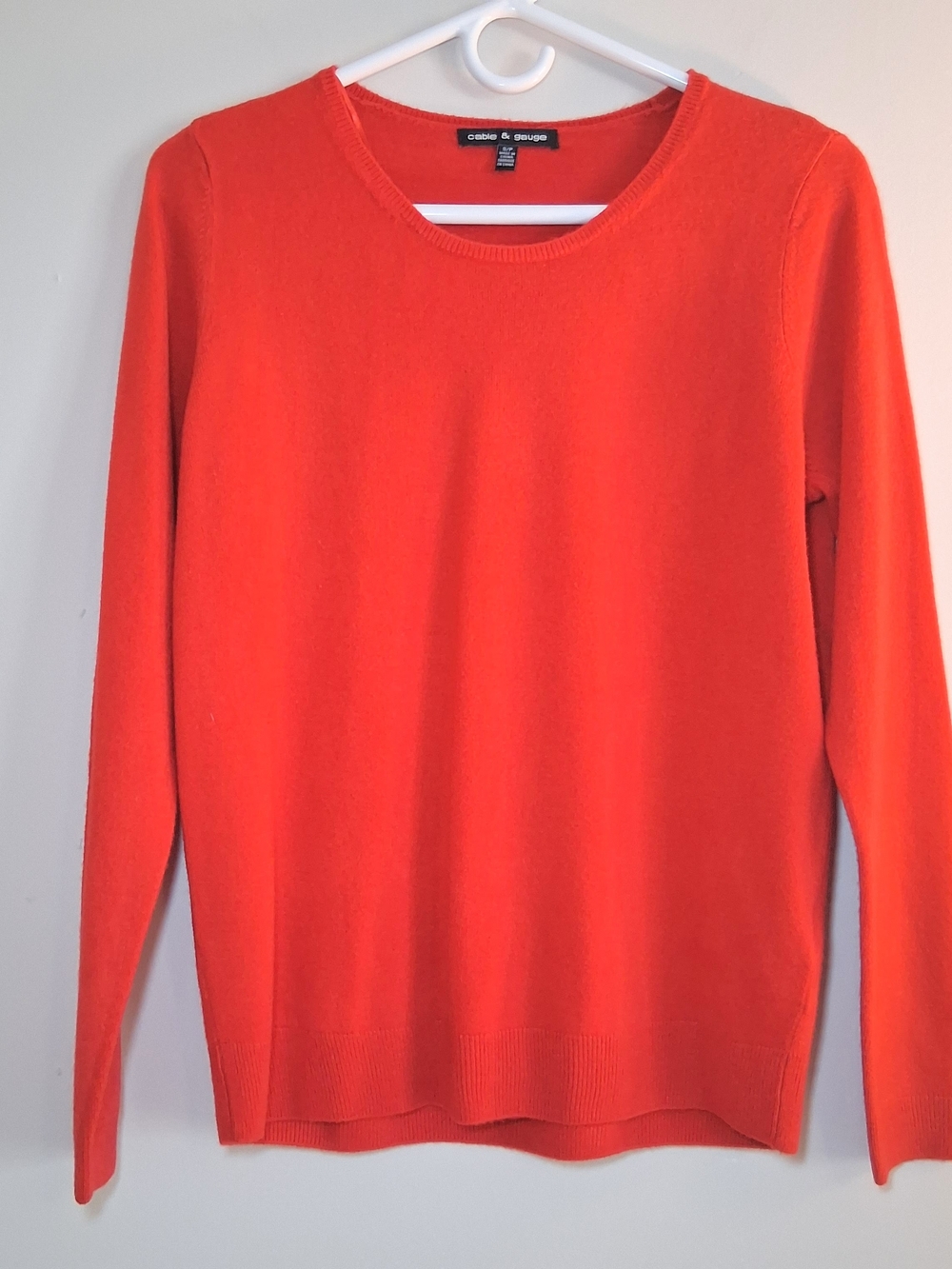 Cable & Gauge Crew Neck Red Sweater Size Small